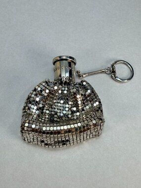 Vintage Silver Tone Mesh Coin Purse Keychain Kiss Lock Mini Change Purse